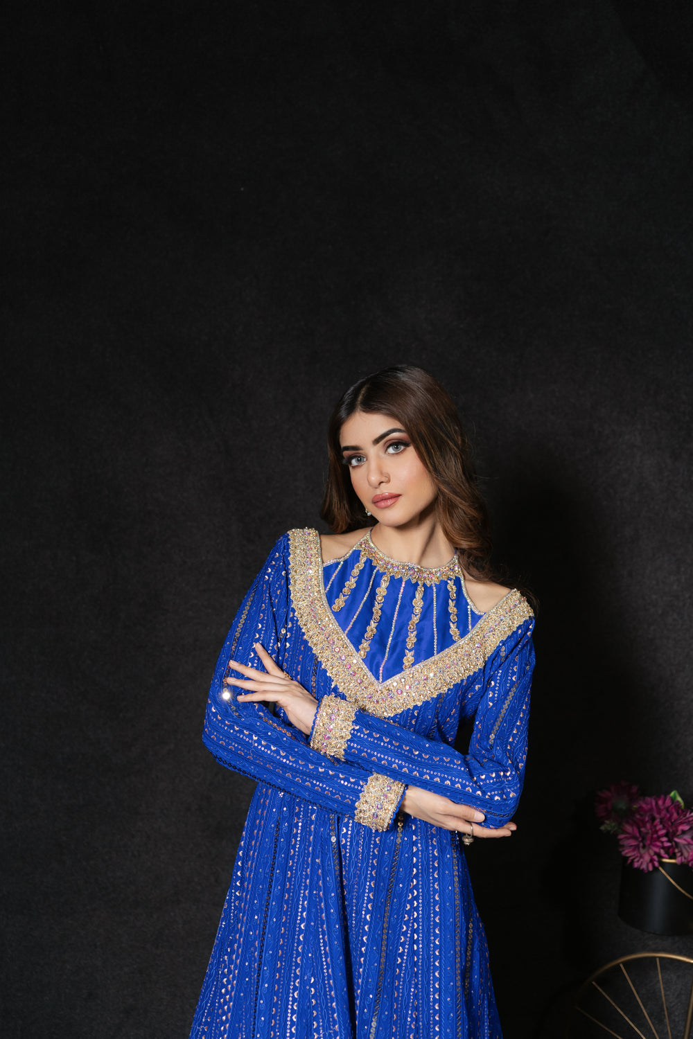 royal blue silk maxi dress pakistani Mah e Rooh Royal Blue Eid Ensemble. 3 Piece article https://sheenbyshaistalodhi.com/products/mah-e-rooh This outfit highlights detailed dual-tone zari embroidery that delicately adorns the bodice and sleeves of the peshwas. The addition of